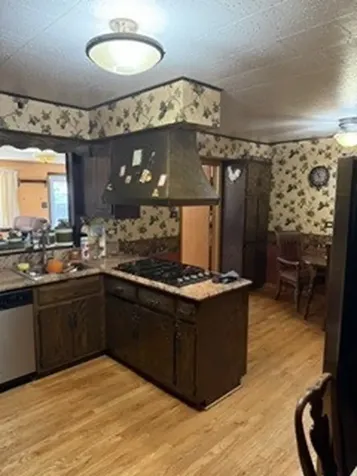 705 South Dryden Place Arlington Heights IL 60005