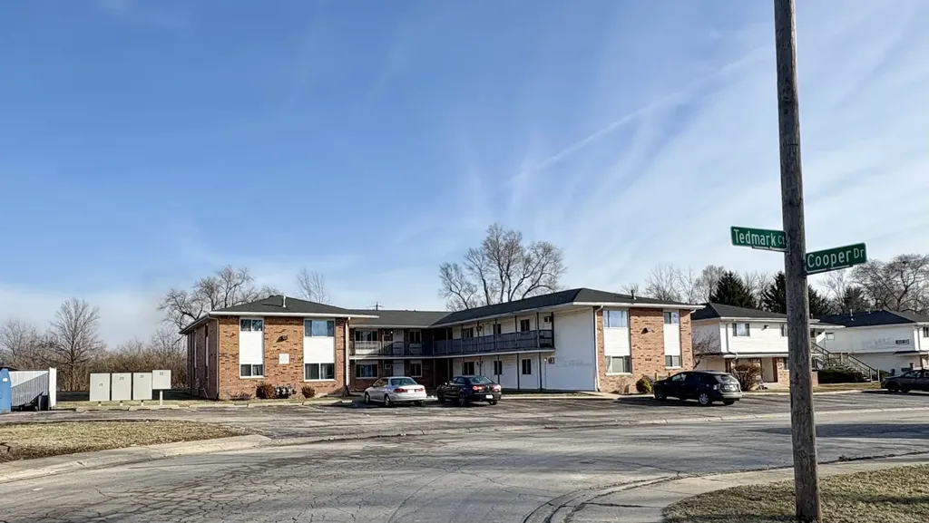 210 - 280 Tedmark Court Kankakee IL 60901