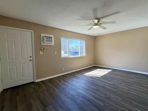 210 - 280 Tedmark Court Kankakee IL 60901