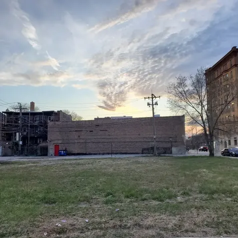 421 East 43rd Street Chicago IL 60653