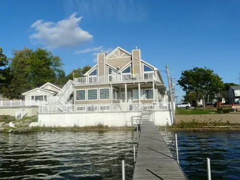 38 West Grand Avenue Fox Lake IL 60020