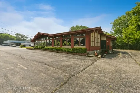 799 East Us Highway 45 Highway Mundelein IL 60060