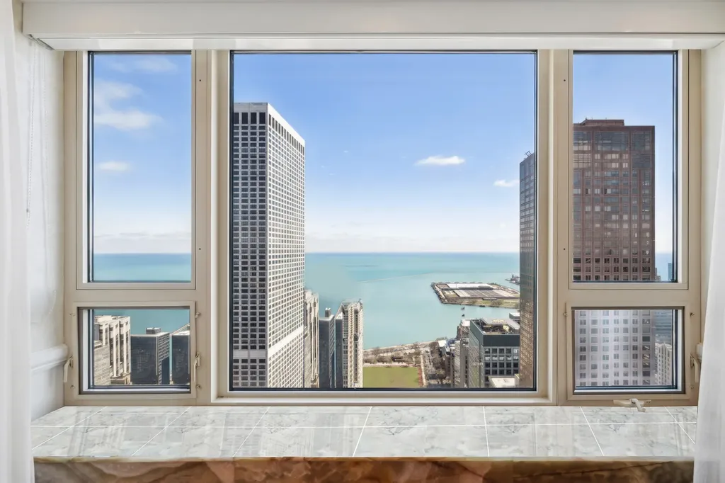800 North Michigan Avenue Chicago IL 60611