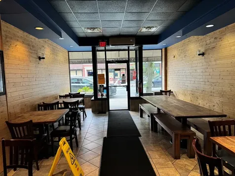 4609 North Lincoln Avenue Chicago IL 60625