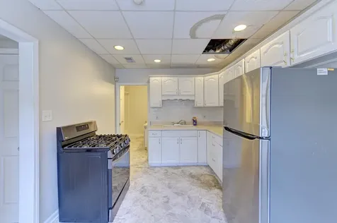 3323 Ridge Road Lansing IL 60438
