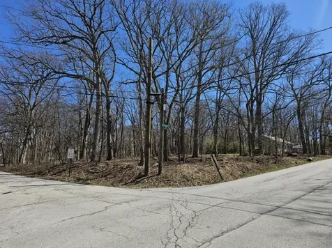 692-703 Tuscola Avenue St. Charles IL 60174