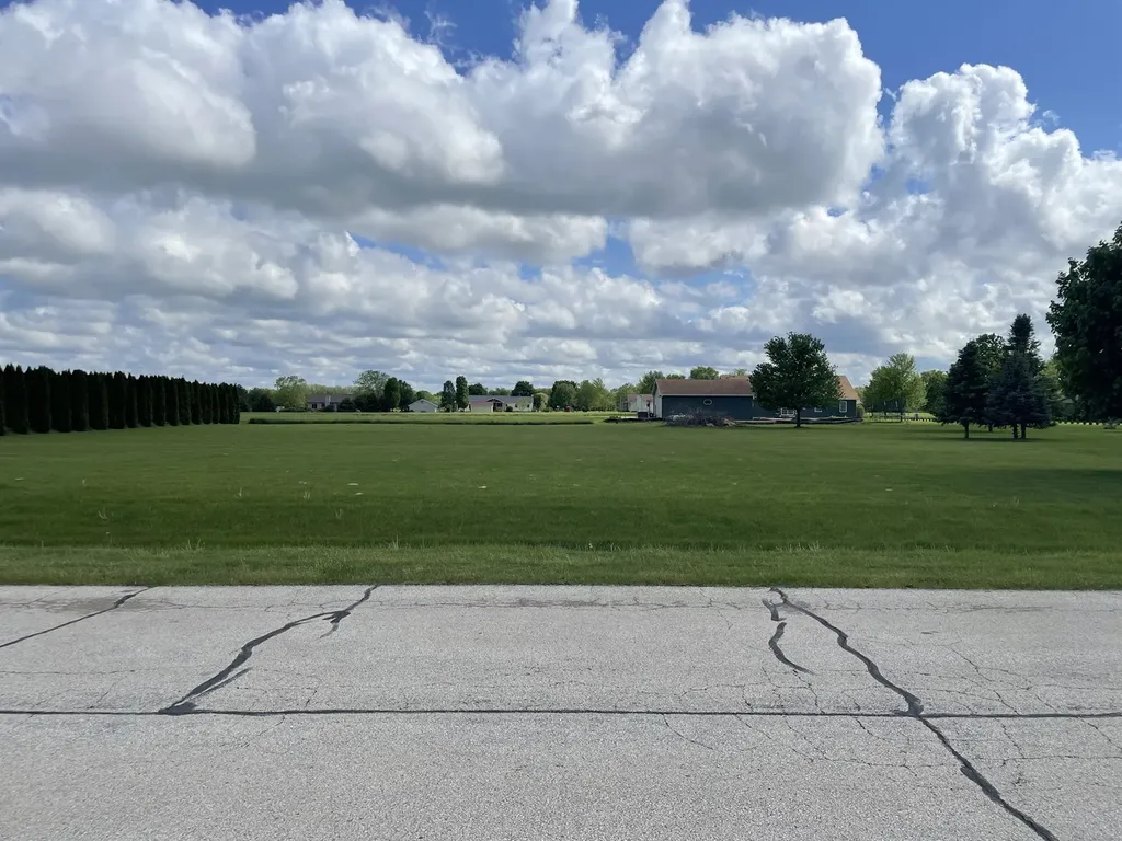 2434 North 4220th Road Sheridan IL 60551