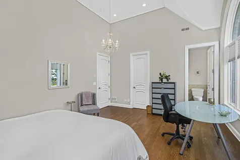 70 Harbor Street Glencoe IL 60022