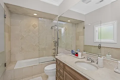 70 Harbor Street Glencoe IL 60022