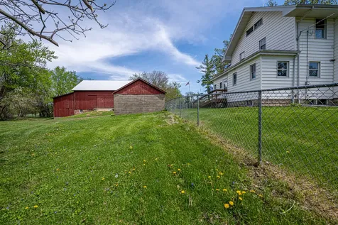 6844 Us Highway 20 Road Freeport IL 61032