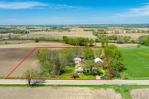 6844 Us Highway 20 Road Freeport IL 61032