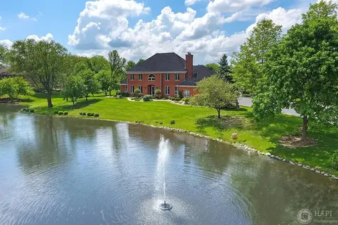 4 Windsor Court South Barrington IL 60010