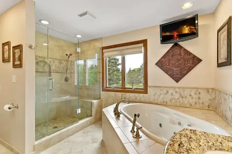 4 Windsor Court South Barrington IL 60010