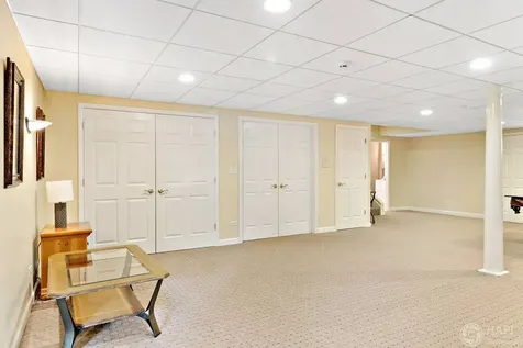 4 Windsor Court South Barrington IL 60010