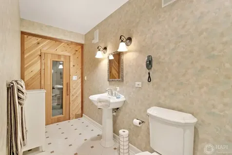 4 Windsor Court South Barrington IL 60010