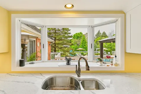 4 Windsor Court South Barrington IL 60010