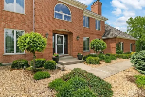 4 Windsor Court South Barrington IL 60010