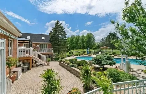 4 Windsor Court South Barrington IL 60010