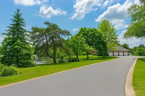 4 Windsor Court South Barrington IL 60010