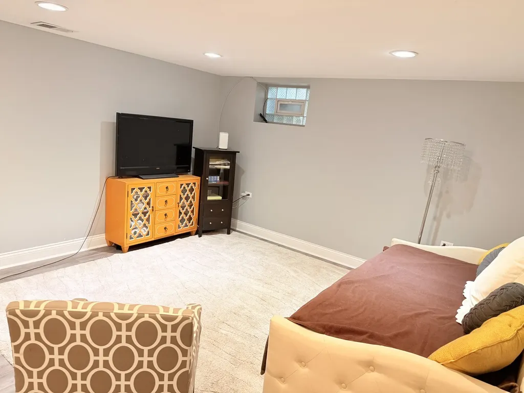 717 Oakton Street Park Ridge IL 60068