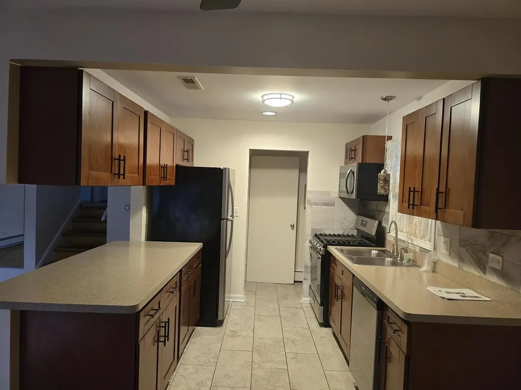 8441 South King Drive Chicago IL 60619