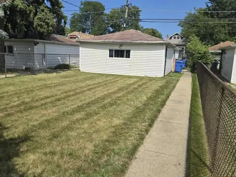 8441 South King Drive Chicago IL 60619