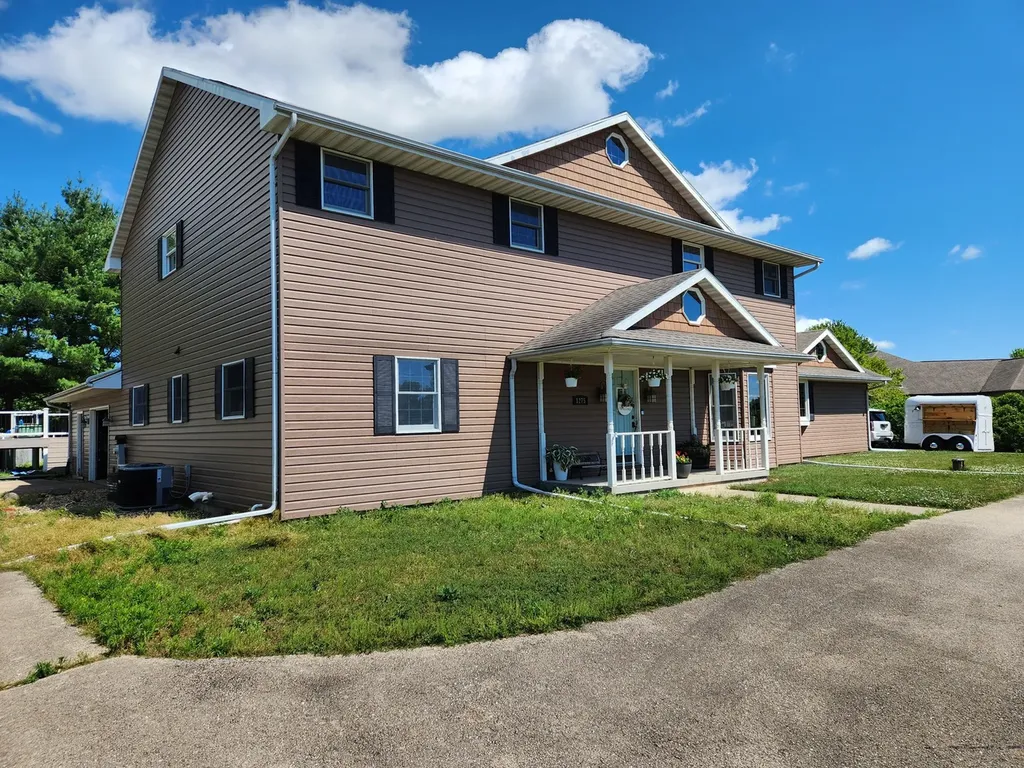 1275 Winn Road Sterling IL 61081