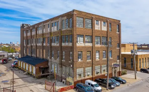 3065 North Rockwell Street Chicago IL 60618