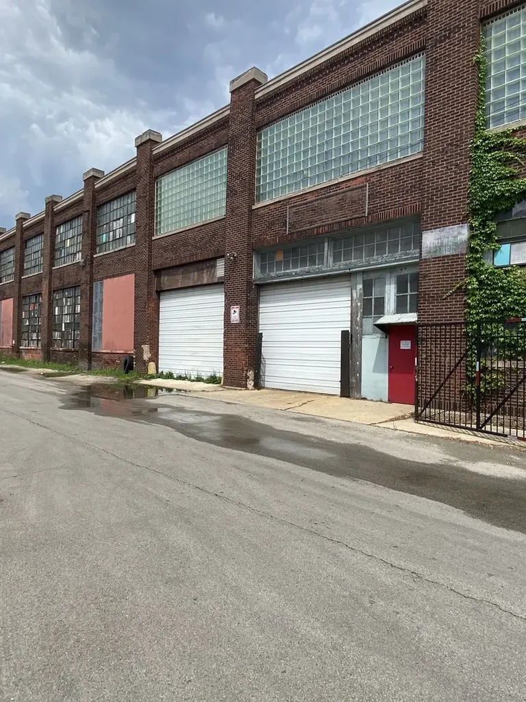 4850 West Bloomingdale Avenue Chicago IL 60639