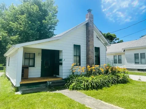 1213 East Main Street Streator IL 61364