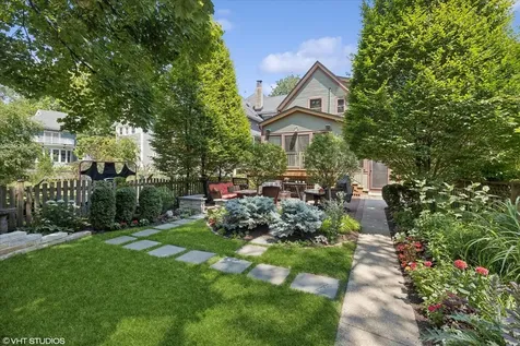 227 South Euclid Avenue Oak Park IL 60302