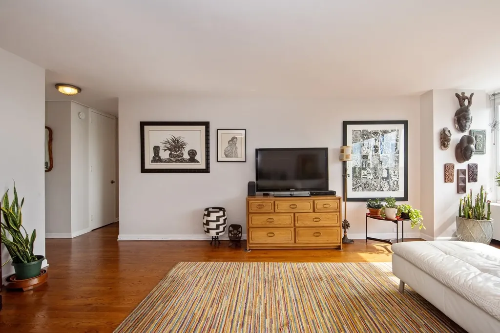 4800 South Chicago Beach Drive Chicago IL 60615