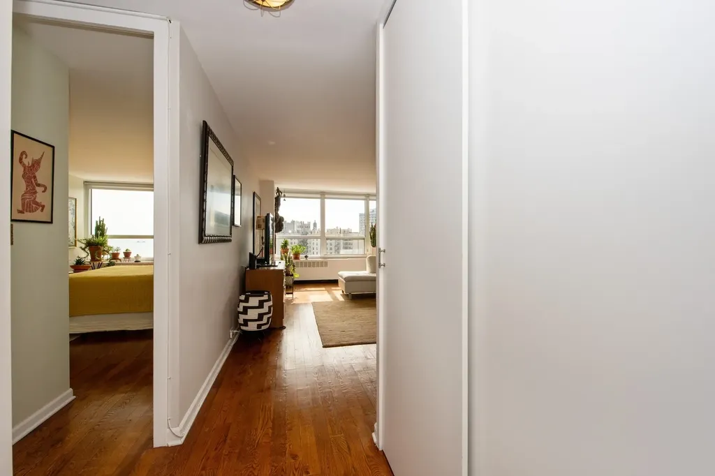 4800 South Chicago Beach Drive Chicago IL 60615