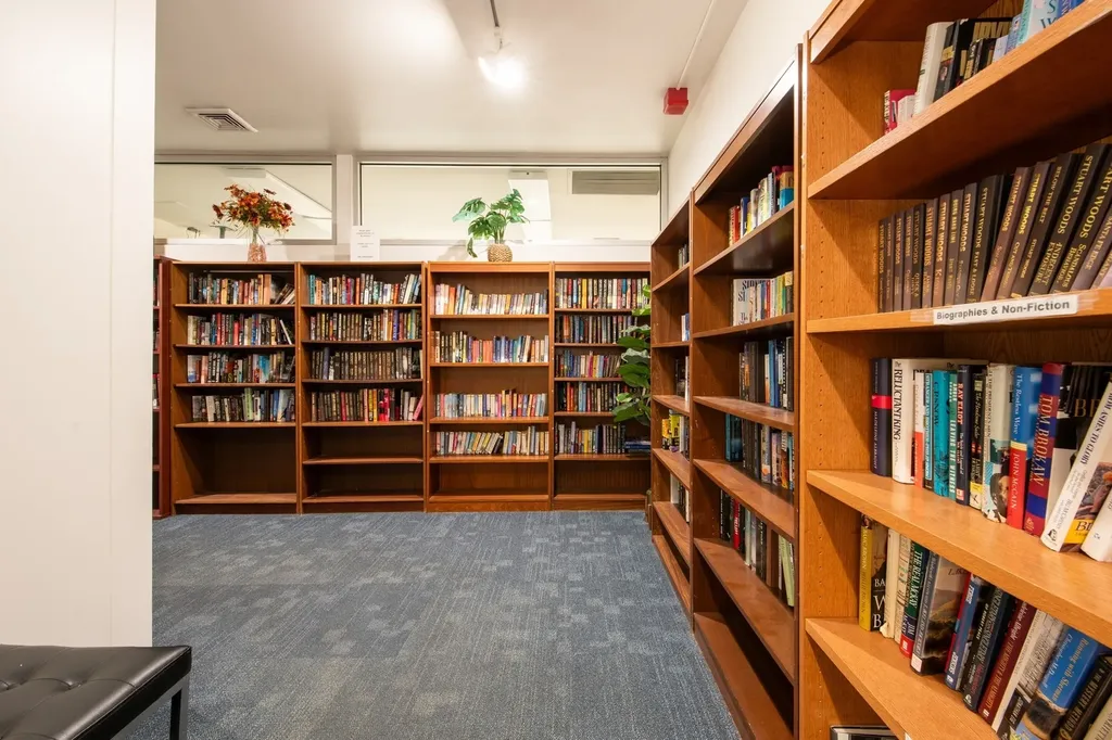 4800 South Chicago Beach Drive Chicago IL 60615