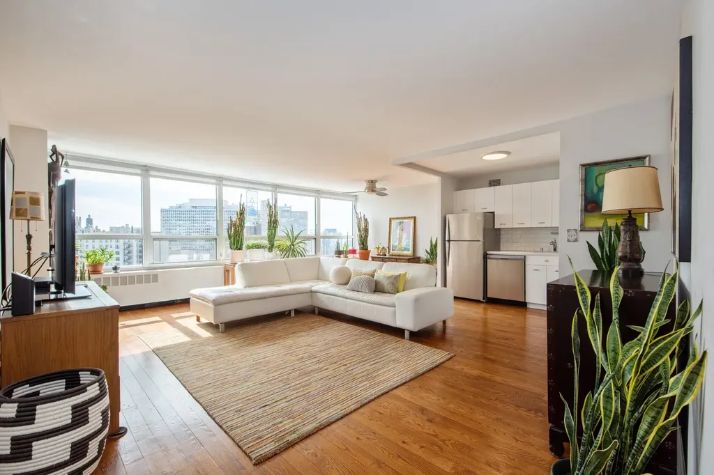 4800 South Chicago Beach Drive Chicago IL 60615