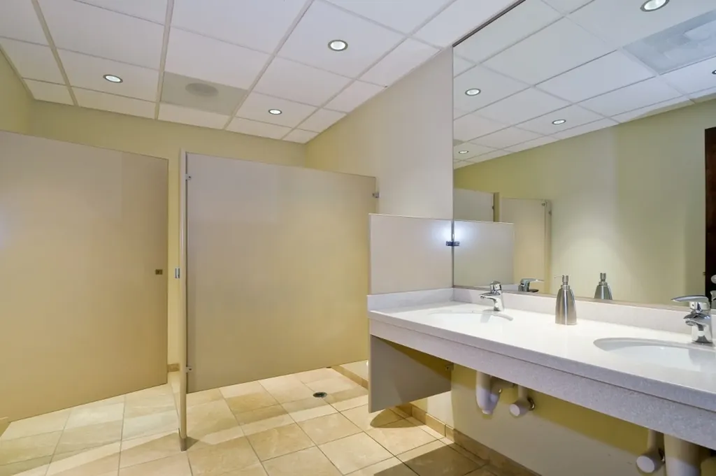 5364 West Devon Avenue Chicago IL 60646