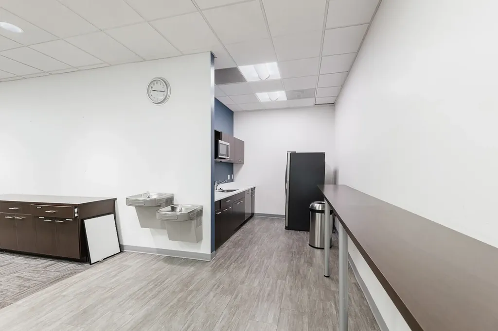 5364 West Devon Avenue Chicago IL 60646