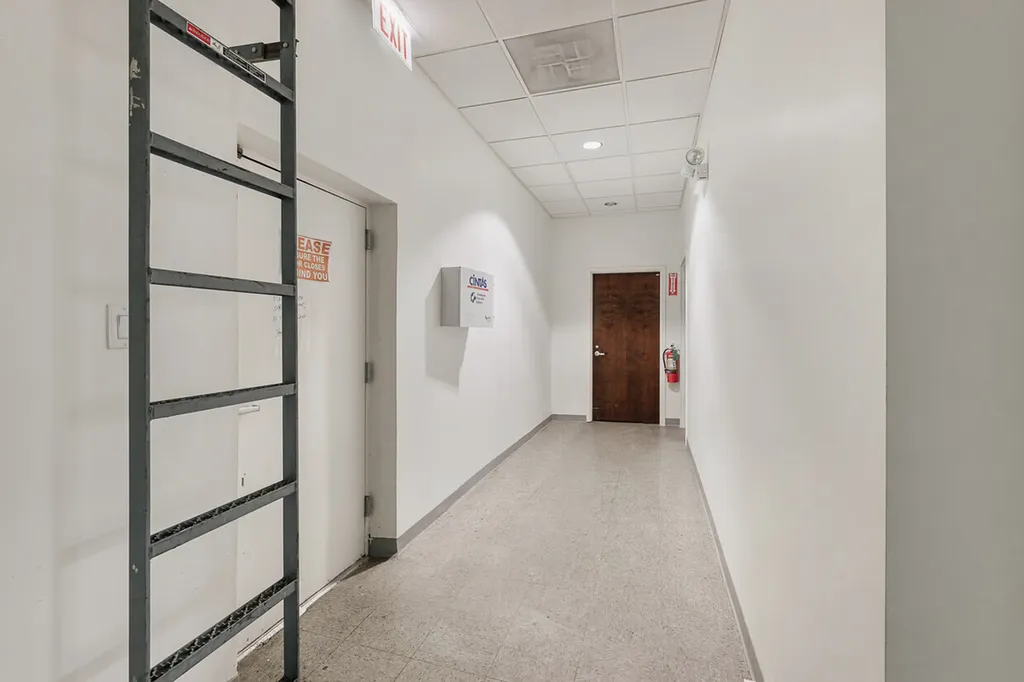 5364 West Devon Avenue Chicago IL 60646
