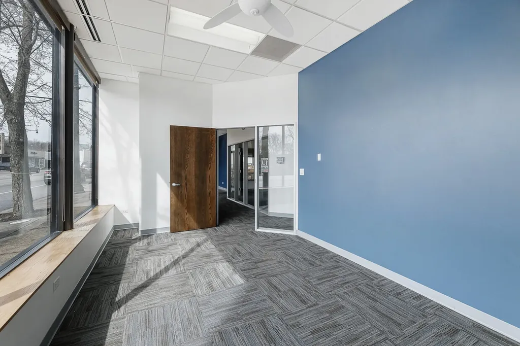 5364 West Devon Avenue Chicago IL 60646