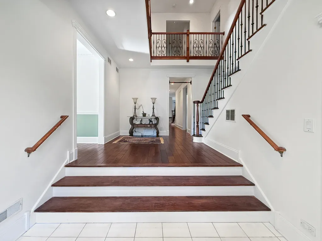 5444 Grand Avenue Western Springs IL 60558