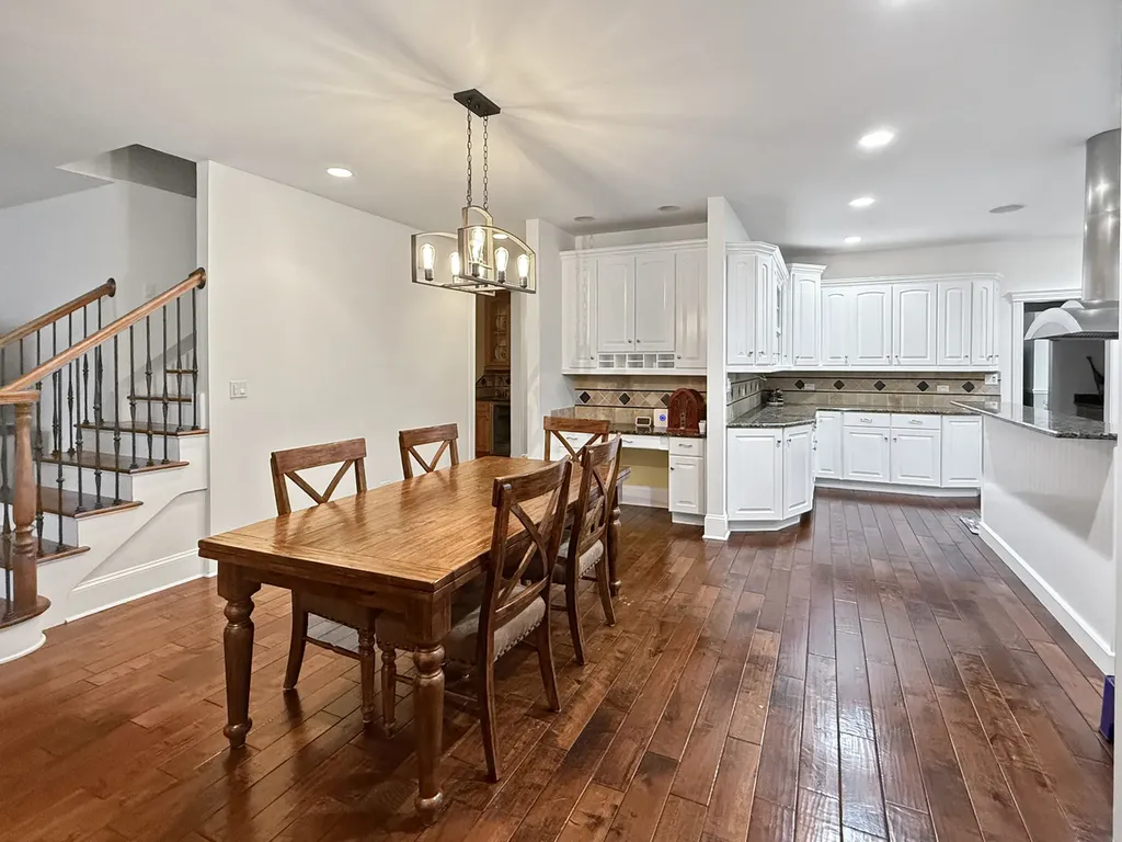 5444 Grand Avenue Western Springs IL 60558