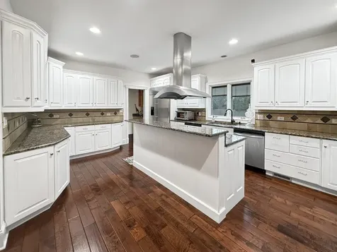 5444 Grand Avenue Western Springs IL 60558