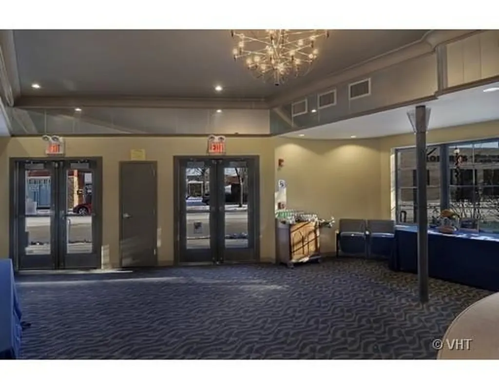 7924 North Lincoln Avenue Skokie IL 60077