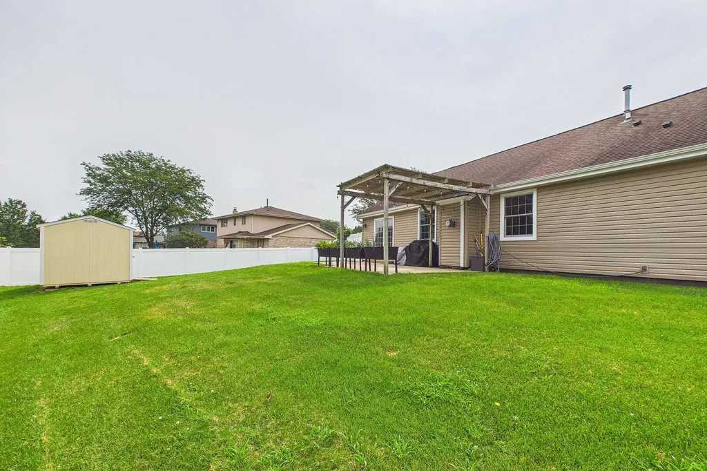 9260 Elm Avenue Mokena IL 60448