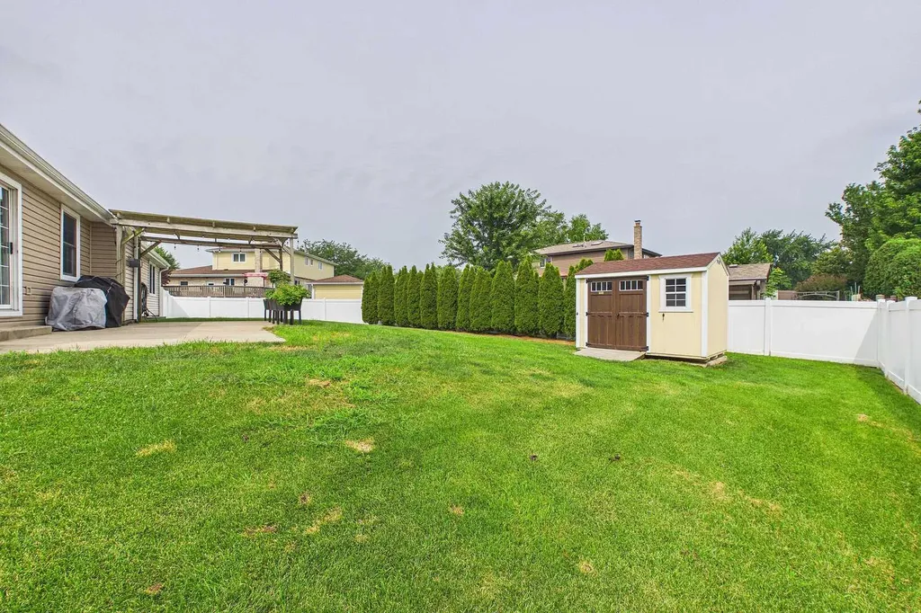 9260 Elm Avenue Mokena IL 60448