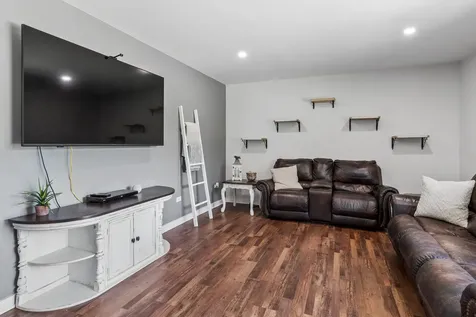 3225 Randy Road Joliet IL 60431