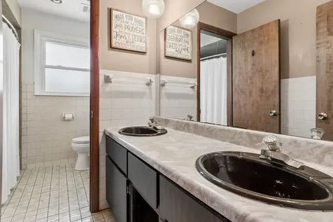 3225 Randy Road Joliet IL 60431