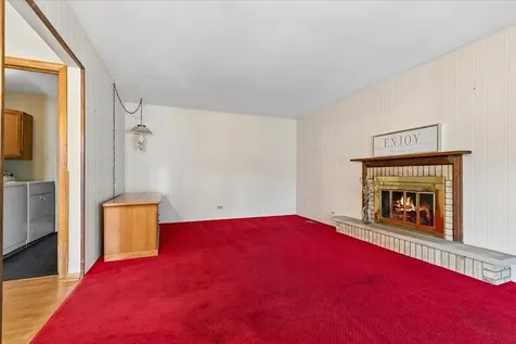 1016 West Brittany Drive Arlington Heights IL 60004