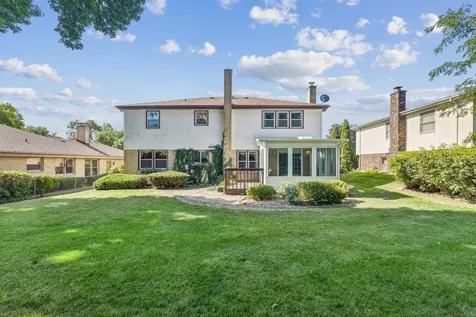 1016 West Brittany Drive Arlington Heights IL 60004