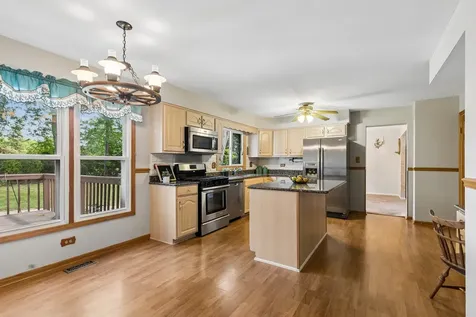 1016 West Brittany Drive Arlington Heights IL 60004